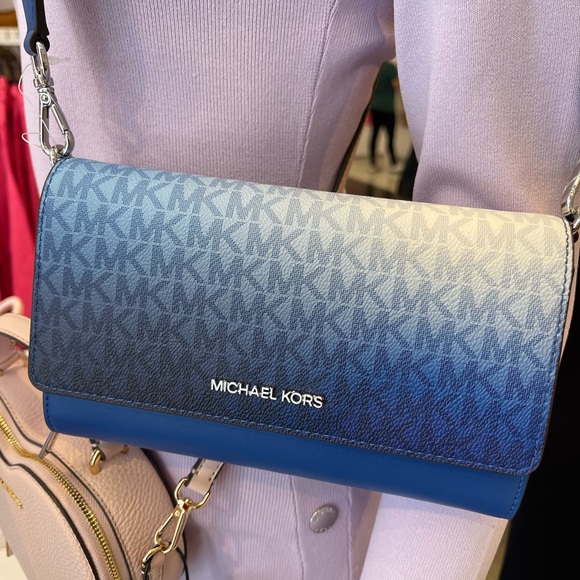 MICHAEL KORS Jet Set Large Ombré Signature Logo Crossbody Bag
Galaxy Blue 
NWT - Picture 6 of 16